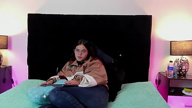 Snapshot of queen_missy chatting on May 21, 8:49 pm queen missy online show from May 21, 8:49 pm