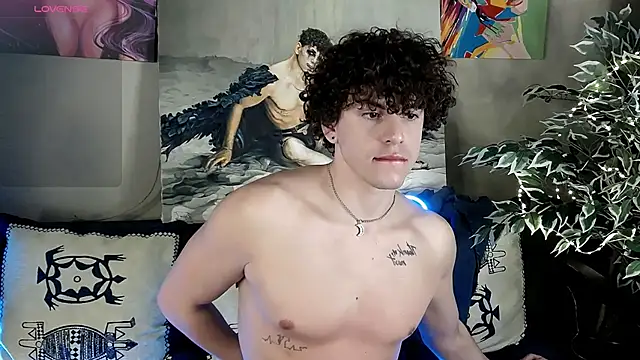 TylerGibson online show from April 23, 12:56 am