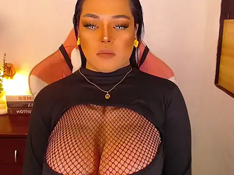 SeducingMonica online show from March 4, 9:15 am