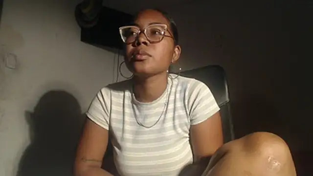girl sexy27 online show from June 25, 8:46 pm