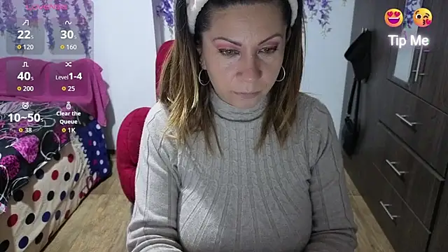 Snapshot of xxxMilexxx chatting on February 4, 11:05 am xxxMilexxx online show from February 4, 11:05 am