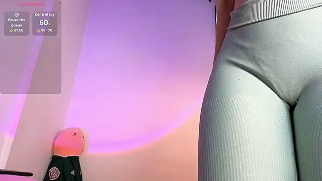 Samantha Ros online show from June 18, 11:47 am