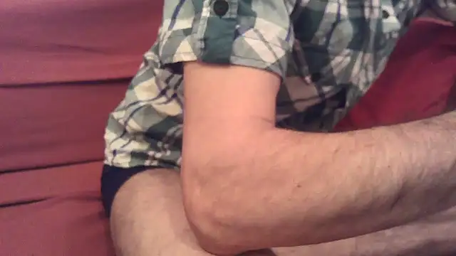 Snapshot of Danny_boy83 chatting on April 7, 12:38 pm Danny boy83 online show from April 7, 12:38 pm