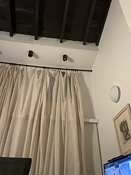 Snapshot of Dusan_Grey77 chatting on July 19, 8:18 am Dusan Grey77 online show from July 19, 8:18 am