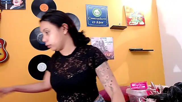 juliette18rose online show from May 25, 7:31 pm