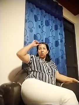 RosseLaure online show from May 28, 11:02 pm