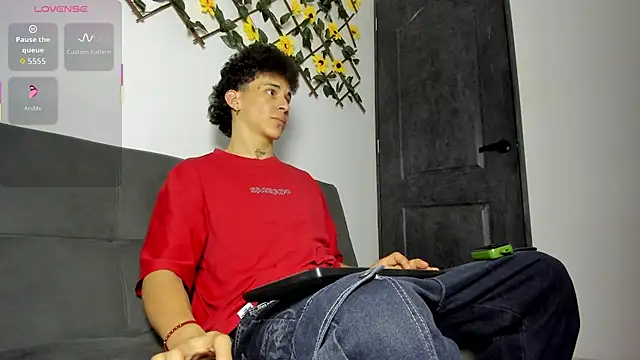 Maxxx bigcockx online show from March 17, 2:05 am