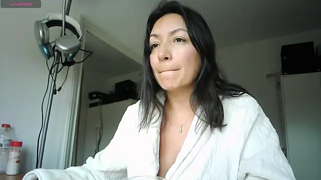 Yulian Milf online show from June 11, 12:36 pm