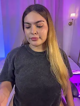 Nathali Adans online show from August 5, 11:50 pm
