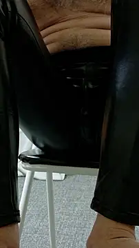 Snapshot of kyuleather chatting on March 14, 7:58 am kyuleather online show from March 14, 7:58 am