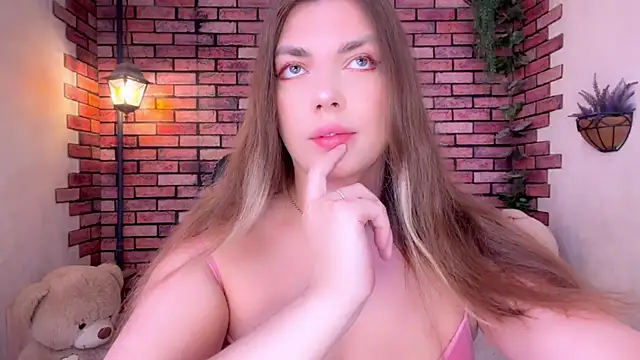 Snapshot of Eva_StarXXXX chatting on June 22, 2:03 pm Eva StarXXXX online show from June 22, 2:03 pm