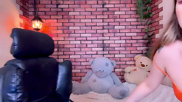 Snapshot of Eva_StarXXXX chatting on July 7, 1:19 am Eva StarXXXX online show from July 7, 1:19 am