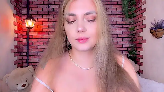 Snapshot of Eva_StarXXXX chatting on July 31, 4:12 am Eva StarXXXX online show from July 31, 4:12 am