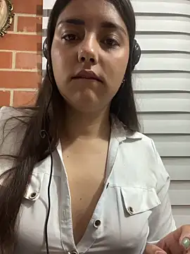 A-uroora online show from February 24, 8:12 am