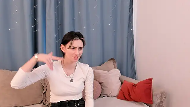 JackiYoss online show from February 11, 8:19 am