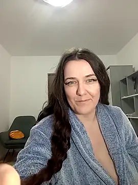 Angela swet online show from April 28, 2:22 pm
