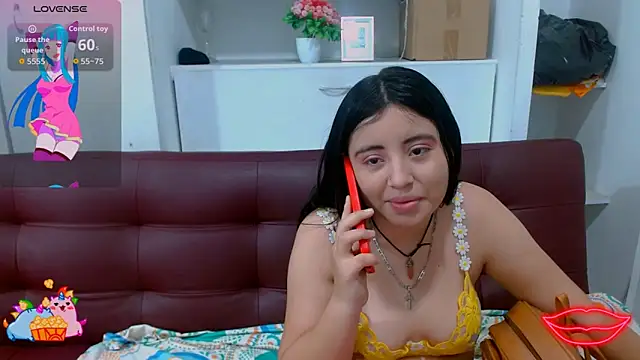 angelhotlatina18 online show from March 6, 11:39 am