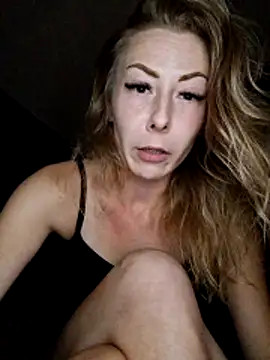 dewimp1 online show from June 20, 9:17 pm