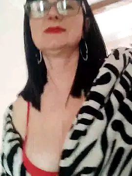 Snapshot of AliceSwan57 chatting on March 30, 12:39 pm AliceSwan57 online show from March 30, 12:39 pm