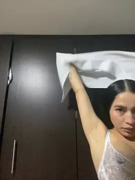 JuliaaVega online show from February 28, 11:33 am