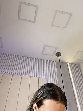 JuliaColemann online show from March 13, 12:12 pm