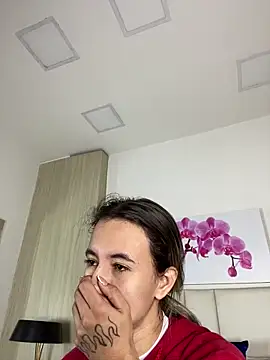 JuliaColemann online show from June 7, 12:09 pm