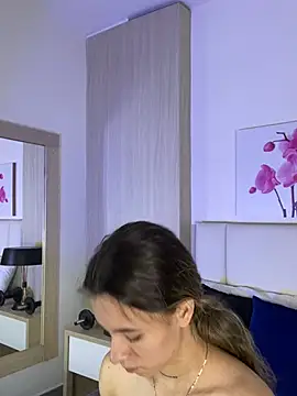 Snapshot of JuliaColemann chatting on July 1, 11:56 am JuliaColemann online show from July 1, 11:56 am