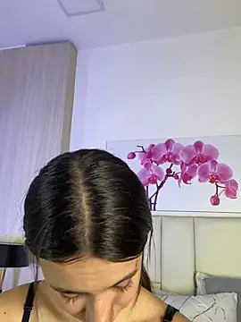 Snapshot of JuliaColemann chatting on July 21, 11:45 am JuliaColemann online show from July 21, 11:45 am