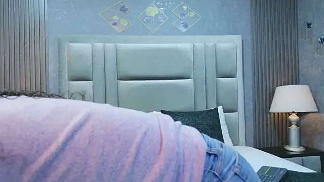 RoxanaAngel online show from February 19, 12:45 pm