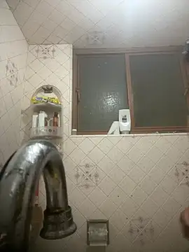 Snapshot of Jleonardolr chatting on March 9, 12:42 pm Jleonardolr online show from March 9, 12:42 pm