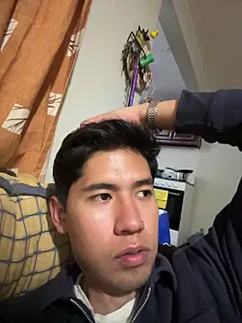 Snapshot of Jleonardolr chatting on March 13, 11:33 pm Jleonardolr online show from March 13, 11:33 pm