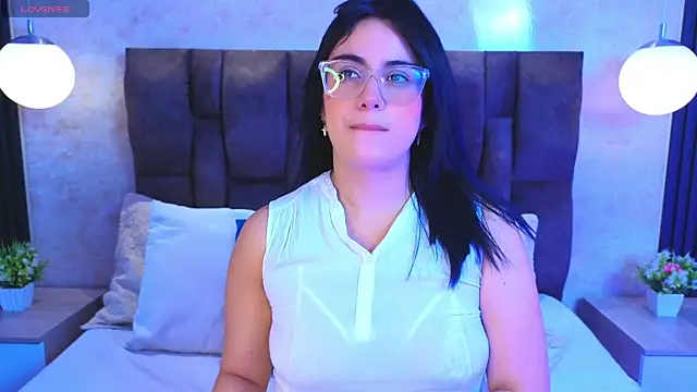 vicky grey online show from July 9, 12:31 pm