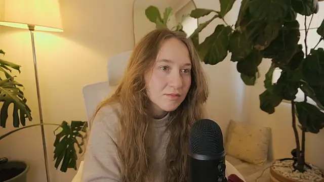 Scarlett NoirMuse online show from February 15, 12:25 pm