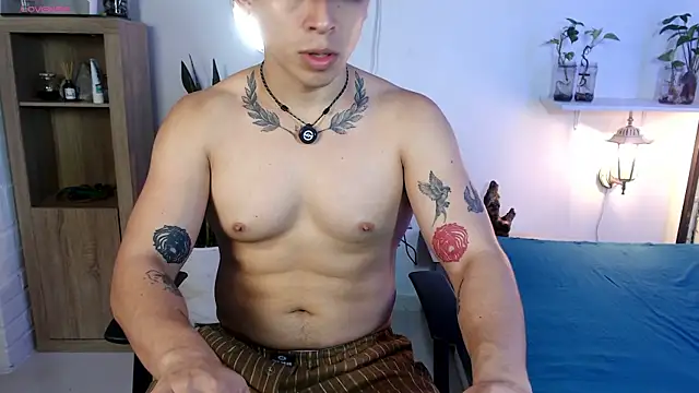 Magnuz Col online show from May 26, 3:24 am