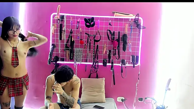 Slave Melany bdsm online show from April 27, 12:36 pm
