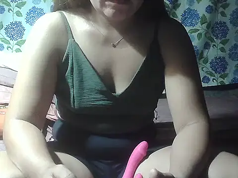 juliana babe online show from May 10, 12:10 pm
