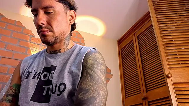 mister eithan online show from February 2, 2:21 am