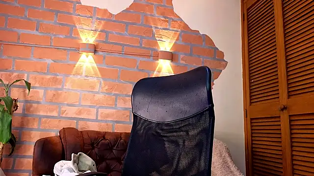 mister eithan online show from February 11, 2:49 am