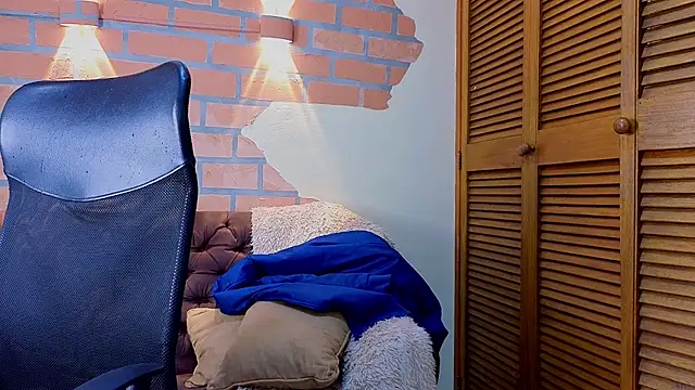 mister eithan online show from March 18, 2:26 am