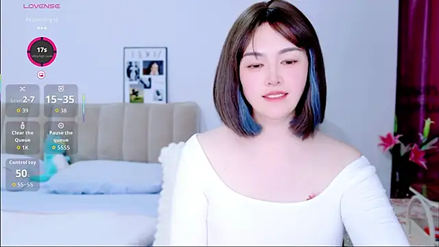 10ve1y online show from May 12, 9:28 am
