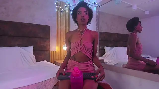 Afrodita Greenn online show from June 4, 2:28 am