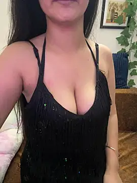 Maahhii online show from July 4, 10:43 am