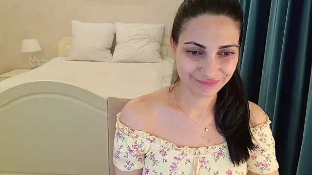 Snapshot of LovelyBeatrice chatting on July 22, 6:43 pm LovelyBeatrice online show from July 22, 6:43 pm