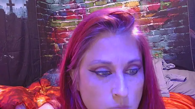 BusyB1983 online show from May 7, 12:16 am