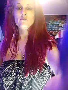 Snapshot of BusyB1983 chatting on July 24, 5:05 am BusyB1983 online show from July 24, 5:05 am
