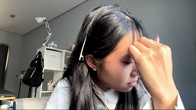 SweetMiaXO online show from May 7, 7:58 am