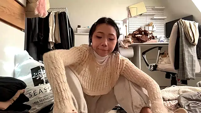 SweetMiaXO online show from May 11, 7:25 am