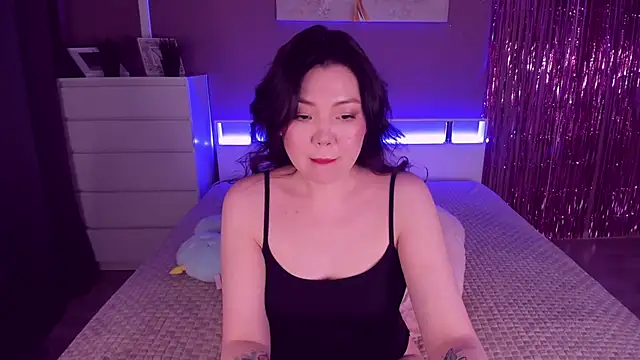 Nancy Wang online show from February 17, 8:48 pm