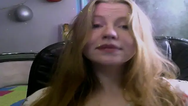 Space Girls 699 online show from May 20, 1:28 pm