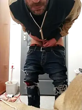 Snapshot of Punciprof chatting on April 10, 8:13 pm Punciprof online show from April 10, 8:13 pm